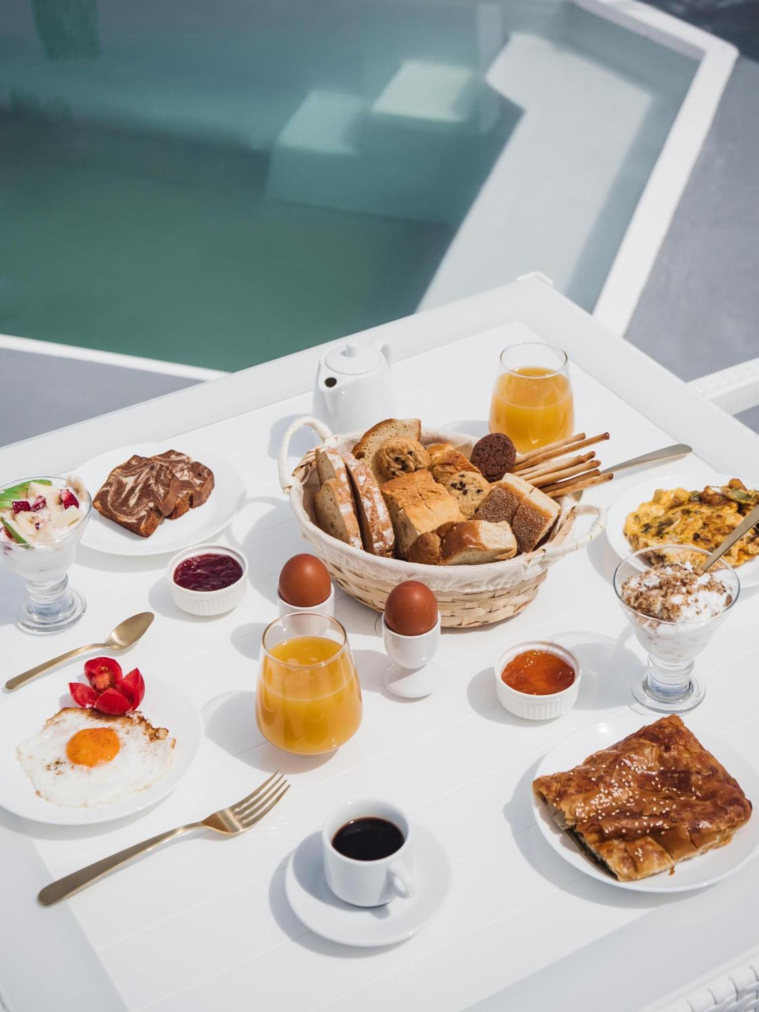 Anthemis Suites Imerovigli  Bagian luar foto